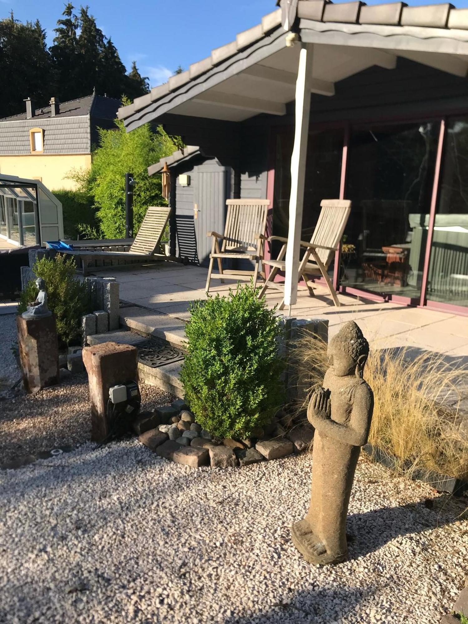 Logis Hotel Domaine Du Moulin Saint-Avold Exteriör bild